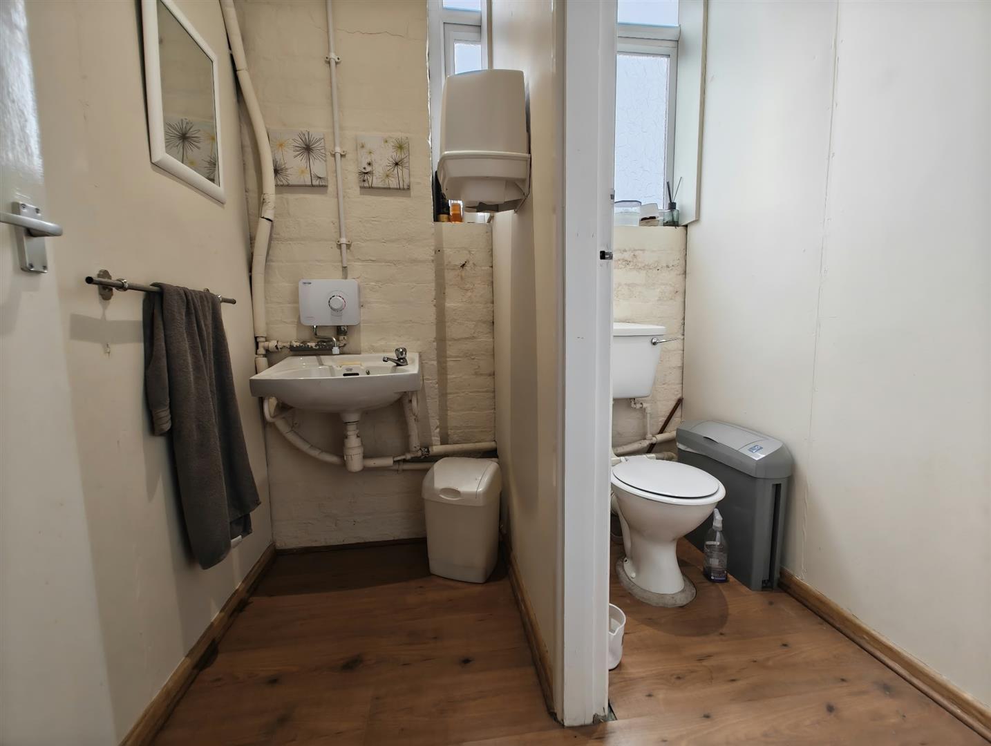 Unit 30, Chadkirk Business Park, photo 8